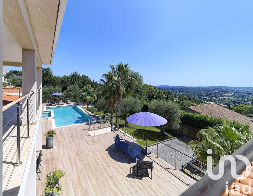 Photo 4 - Maison à CHATEAUNEUF-GRASSE
