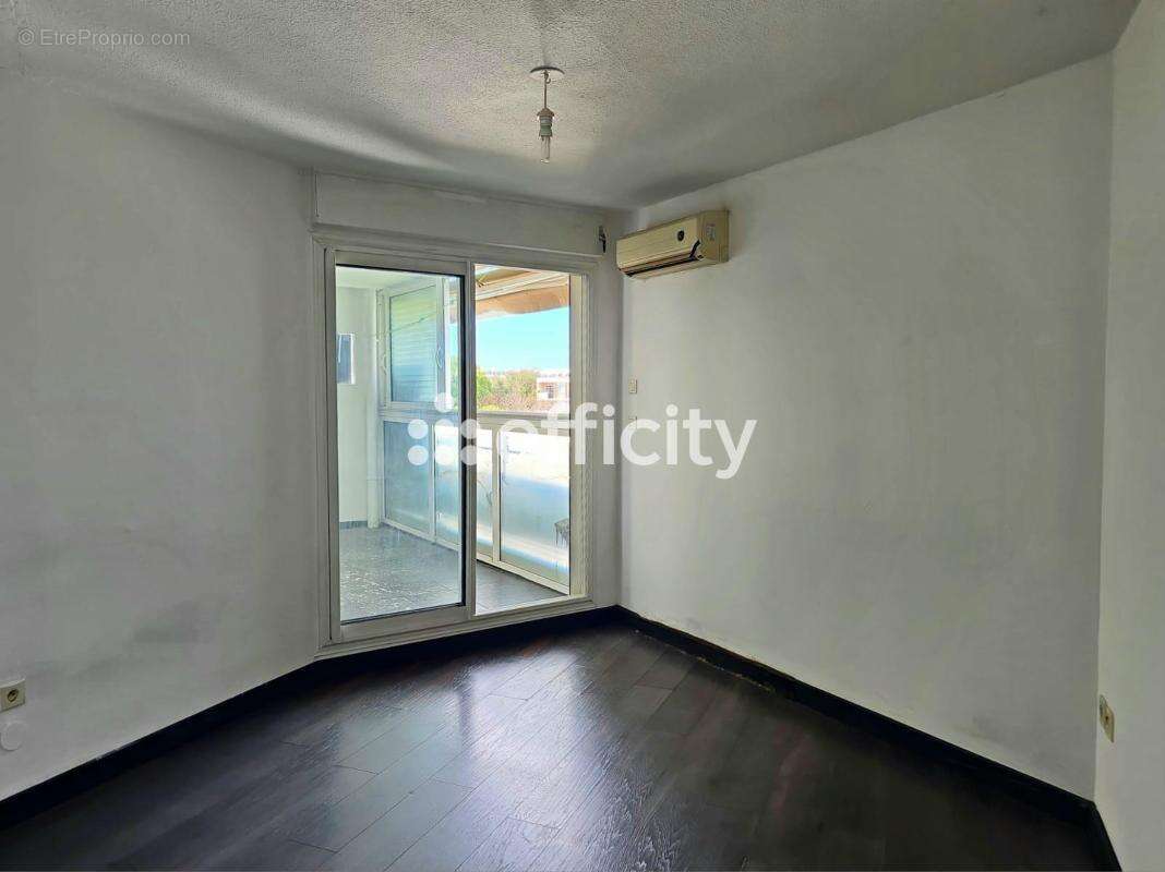 Appartement à SAINT-DENIS