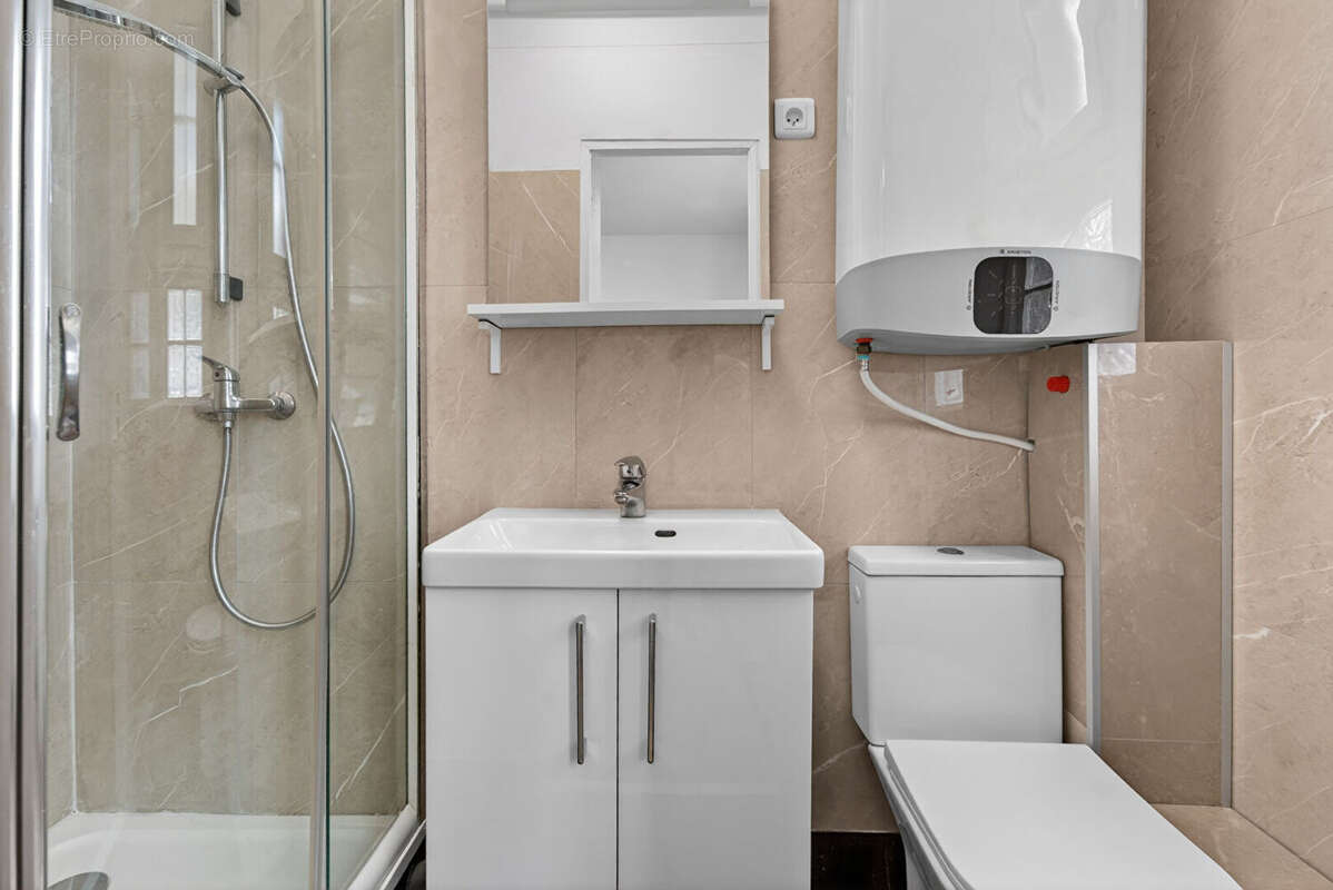 Appartement à PARIS-20E