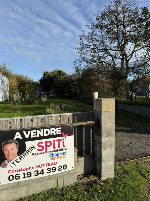 Terrain à ARTHON-EN-RETZ