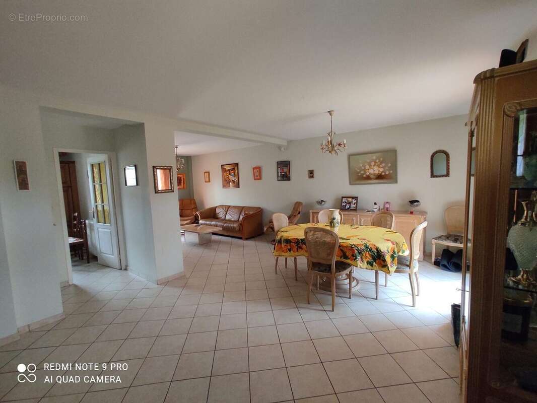 Maison à VIGNEUX-SUR-SEINE