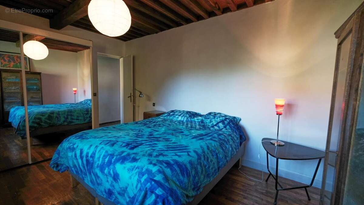 Maison à SAINT-MARTIN-DU-PUY