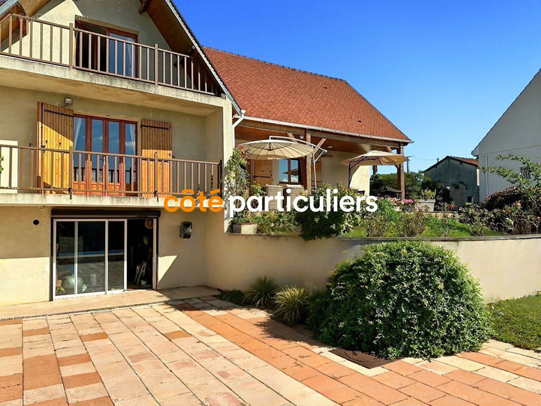 Maison à GRISY-SUISNES