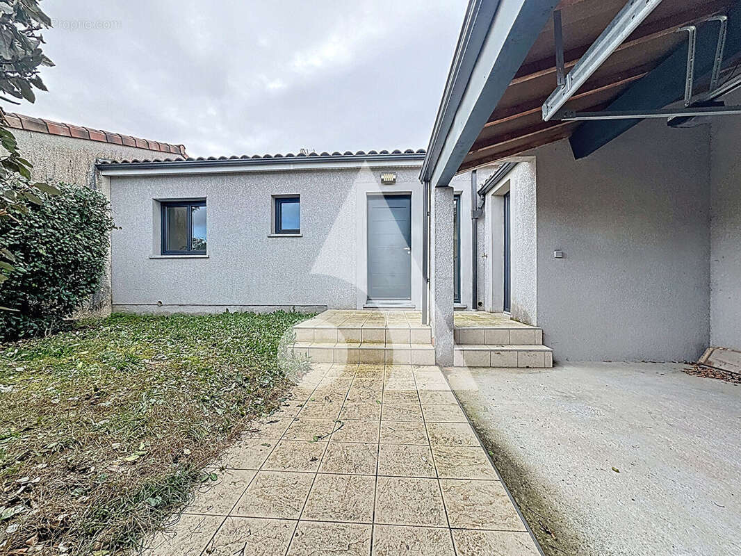 Maison à LE SEQUESTRE