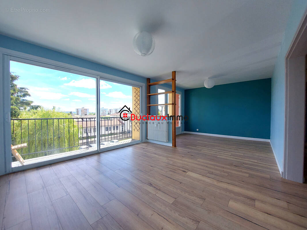 Appartement à AURILLAC