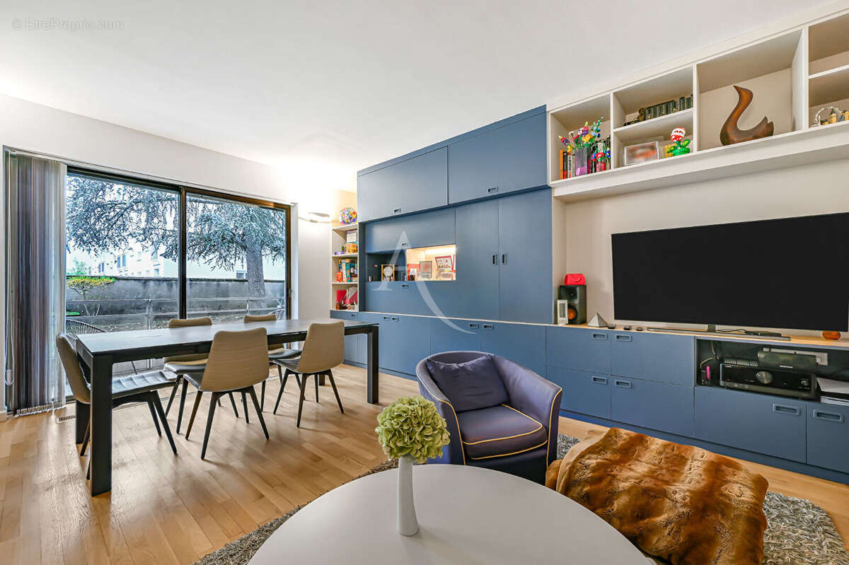 Appartement à FONTENAY-SOUS-BOIS