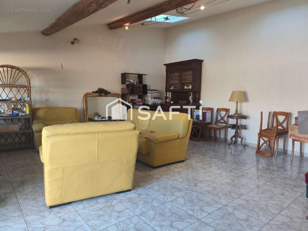 Maison 188 m² à Cruscades  - photo 3