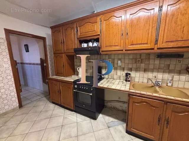 Maison à POUILLY-SOUS-CHARLIEU