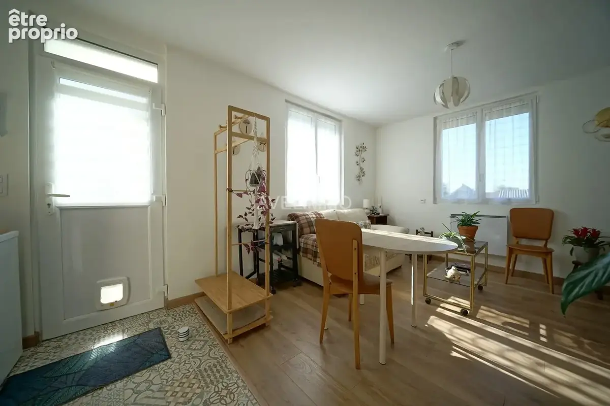 Maison avec grenier et dépendance aménageables - photo 8