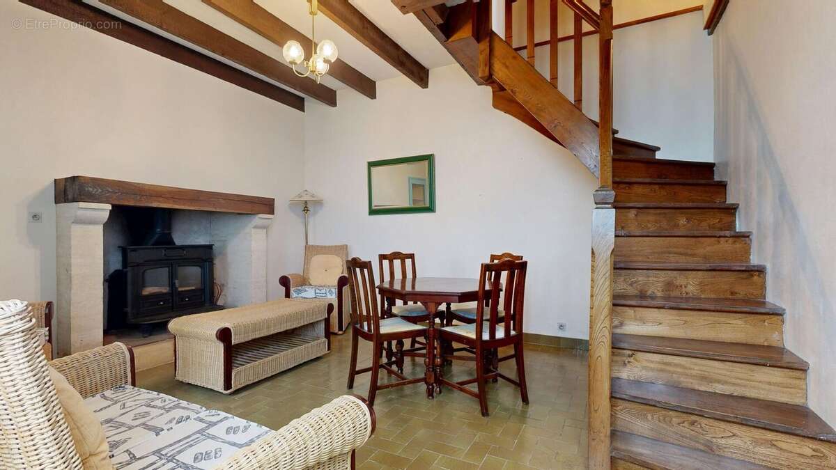 Ensemblededeuxmaisons03122026111237 - Maison à SAINT-CYPRIEN