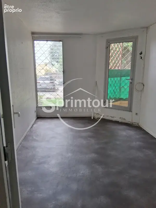 POINTE A PITRE- Appartement 75m2 T3 à rénover - photo 5