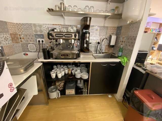 Commerce à AIX-LES-BAINS