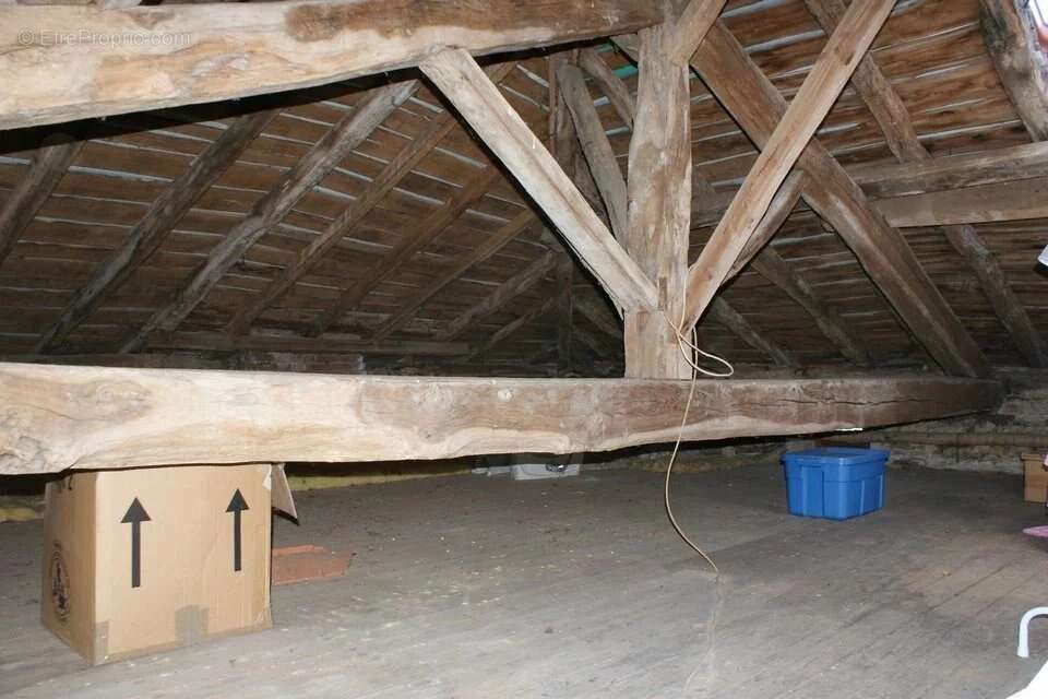 Maison à ORADOUR-SUR-VAYRES