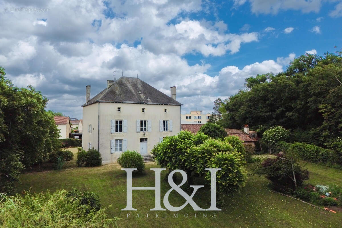 Maison à GENCAY