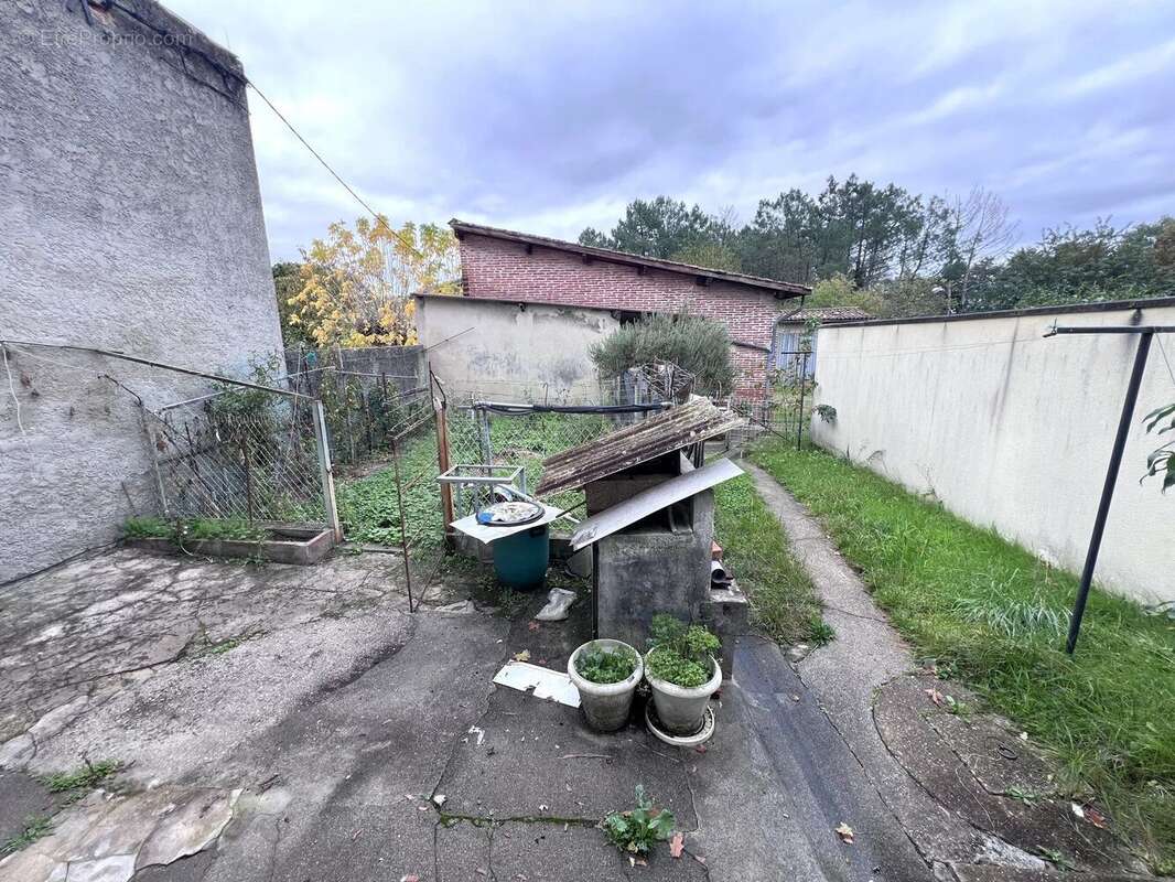 Maison à BLANQUEFORT