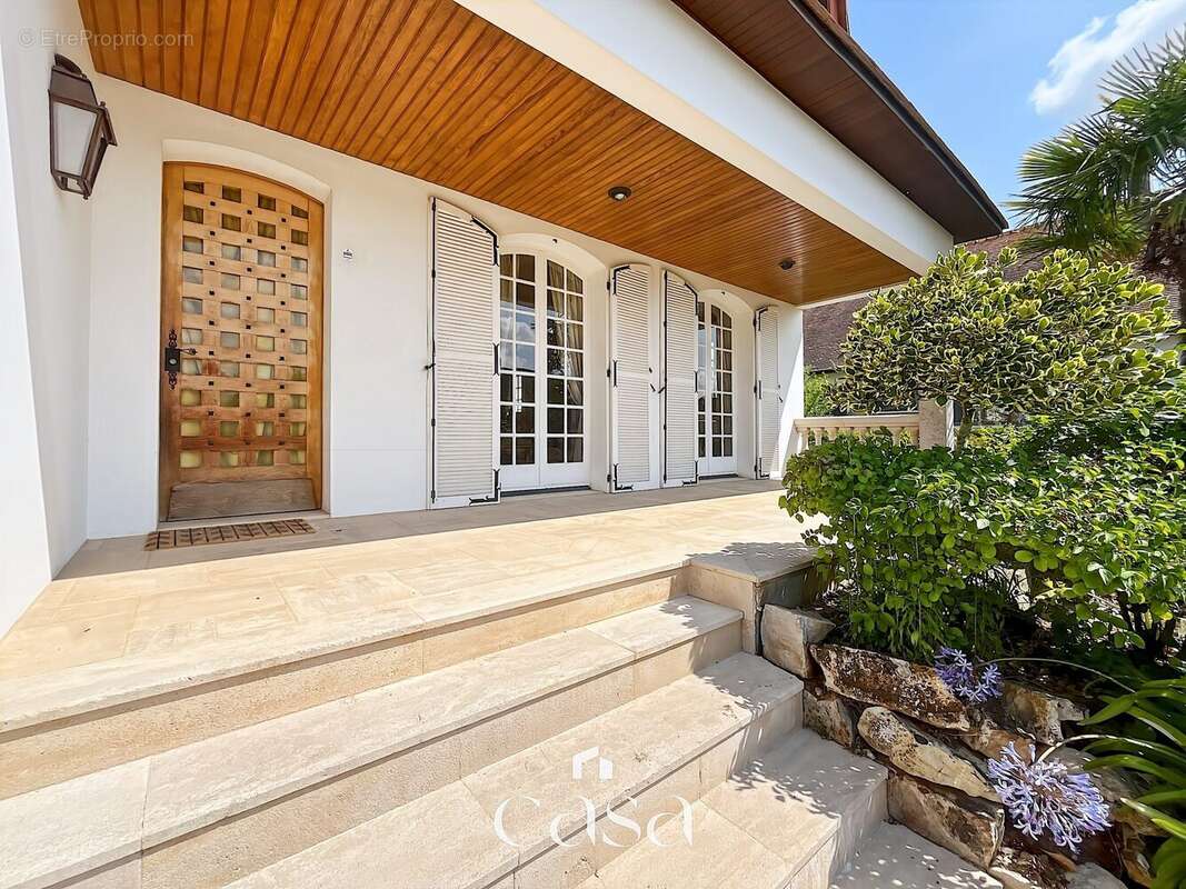 Maison 163 m² à Ifs  - photo 2