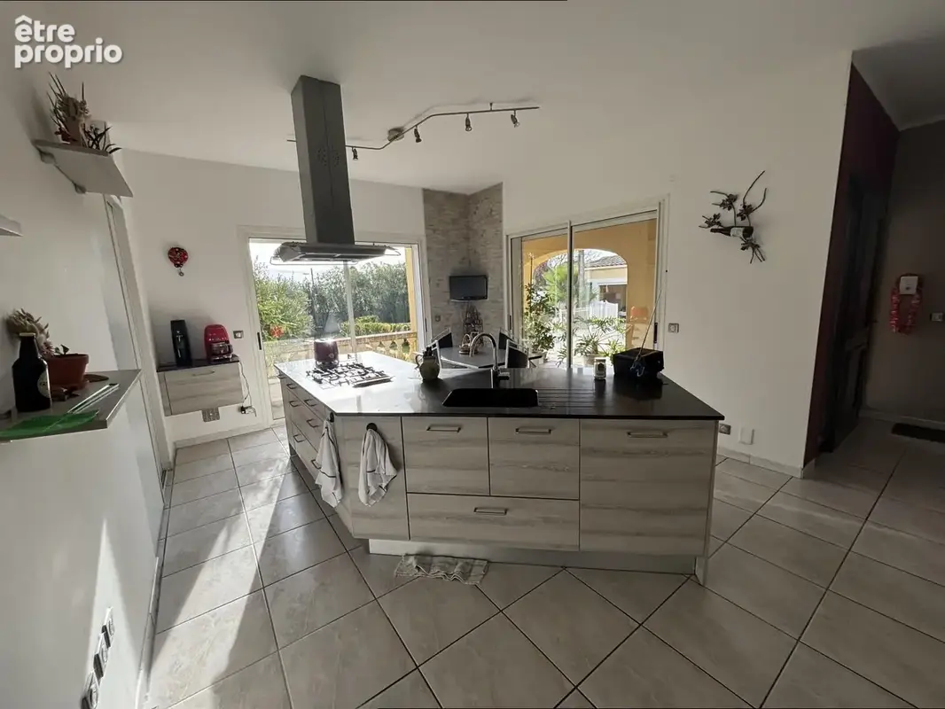 Maison 7 pièces 192 m² à vendre à Pignan (34570) - photo 6