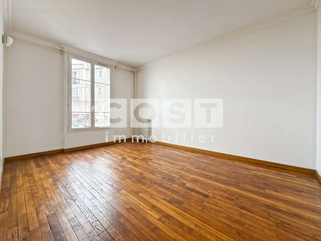 Appartement à COLOMBES