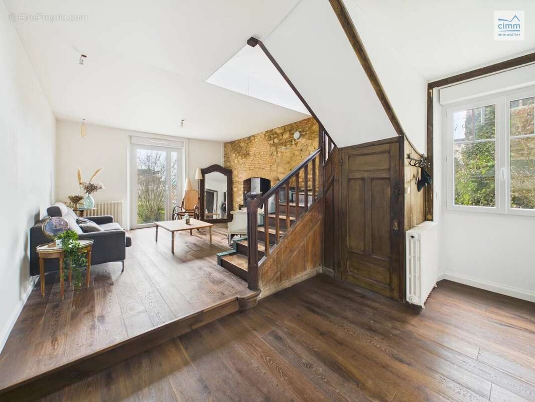 Maison à LES BRULAIS