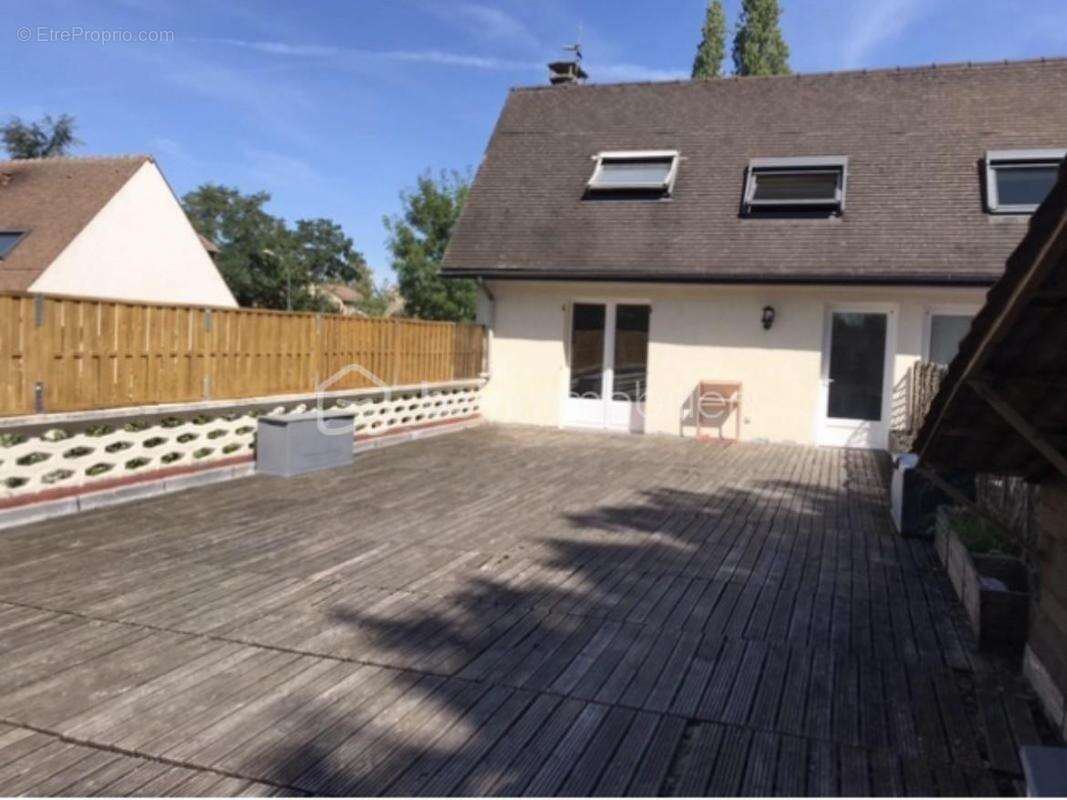 Appartement à NOZAY