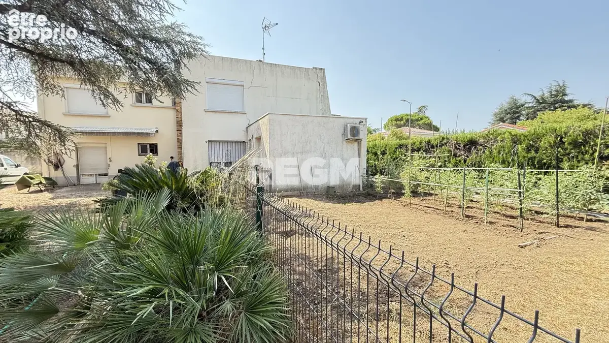 Maison familiale de type 7 sur parcelle de 1220 m2 - photo 7