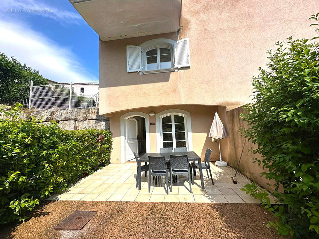 Appartement à CALLIAN