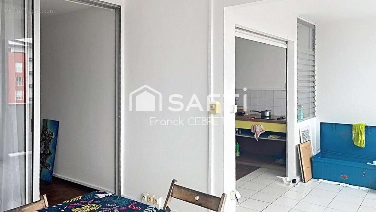 Photo 2 - Appartement à CAYENNE
