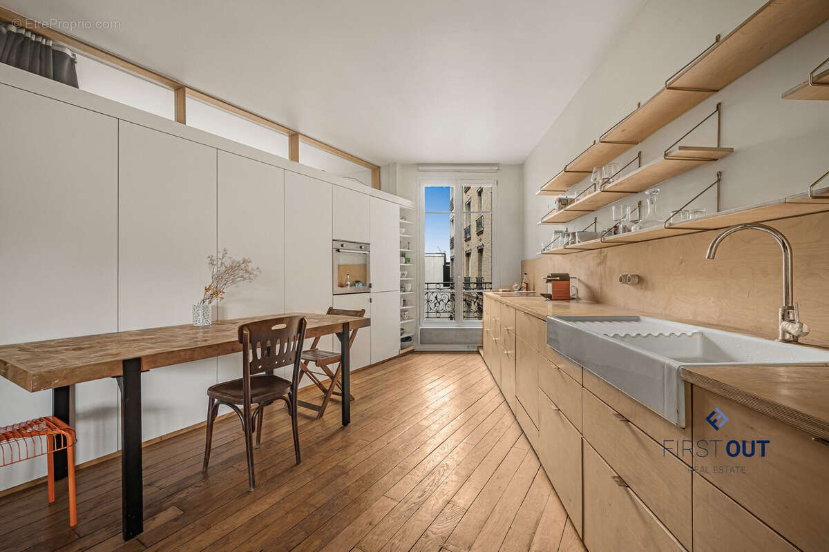 Appartement à PARIS-20E