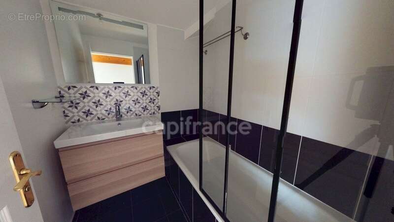 Appartement à CORBEIL-ESSONNES