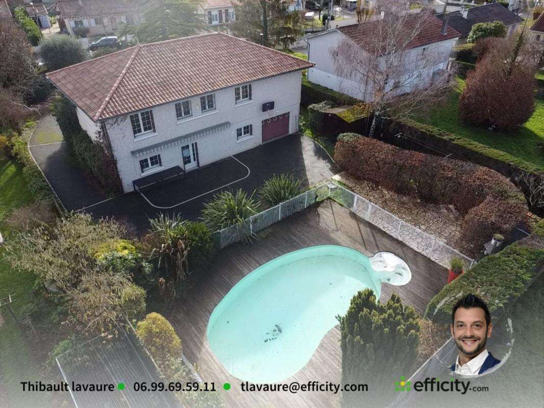 Maison à LA COURONNE