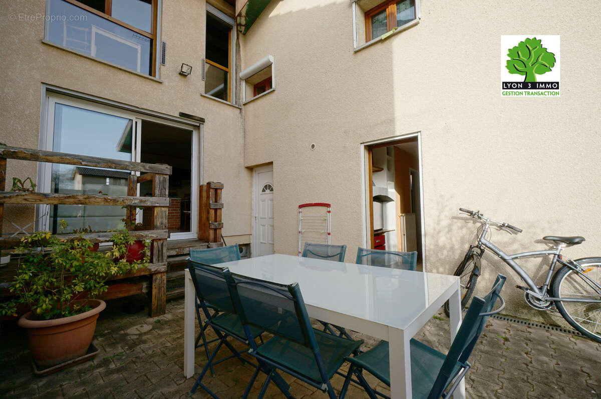 Maison à VILLEURBANNE