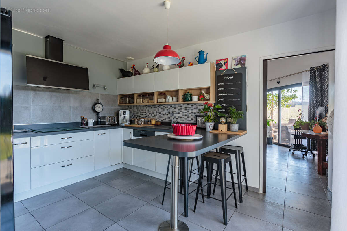 Maison à SAINT-MARTIN-DE-SEIGNANX