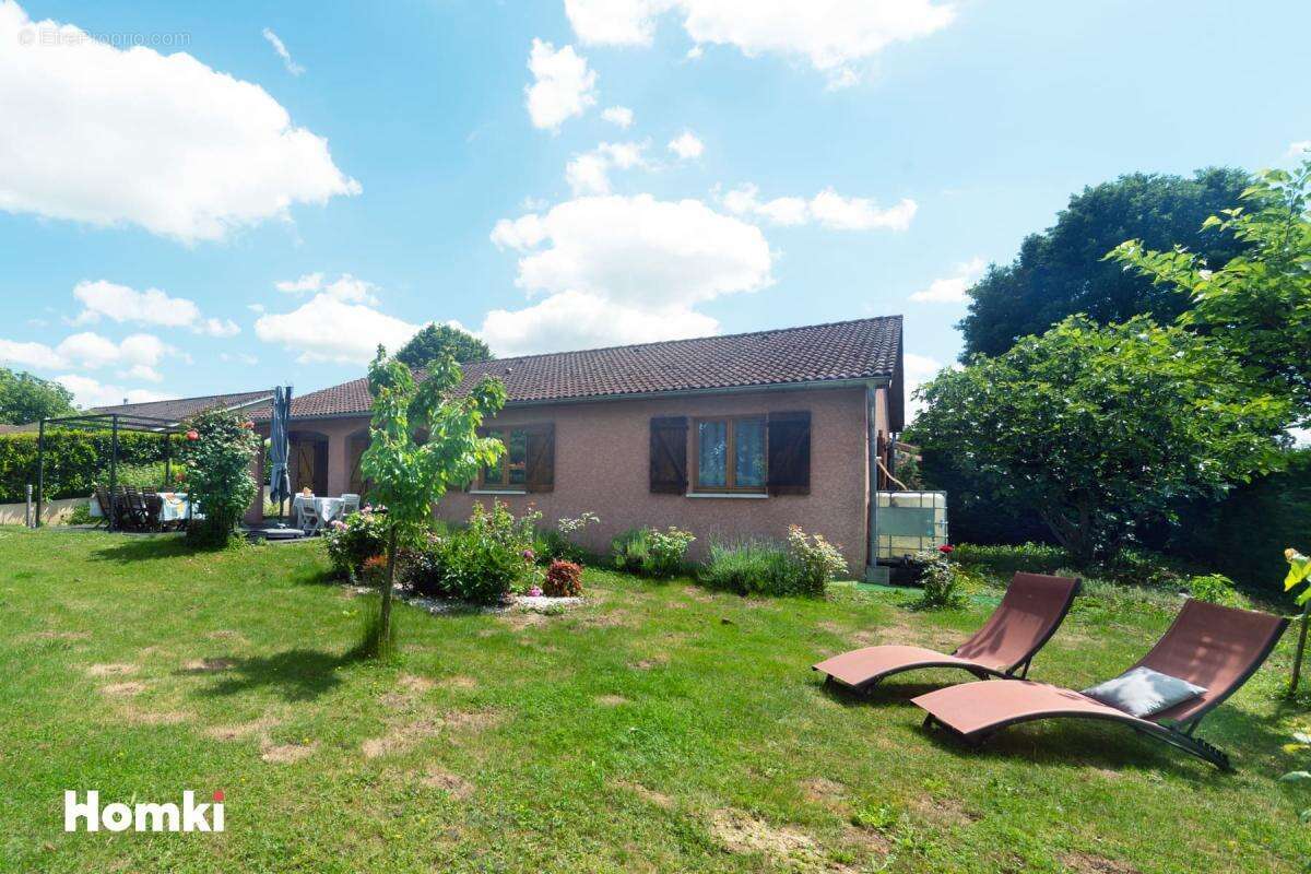 Maison à MEZERIAT