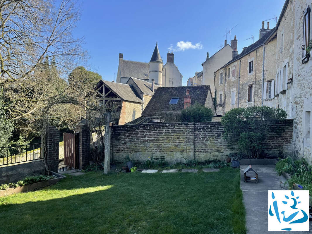 Maison à MORTAGNE-AU-PERCHE