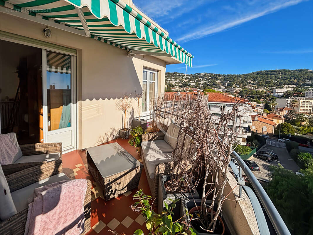 Appartement à LE CANNET