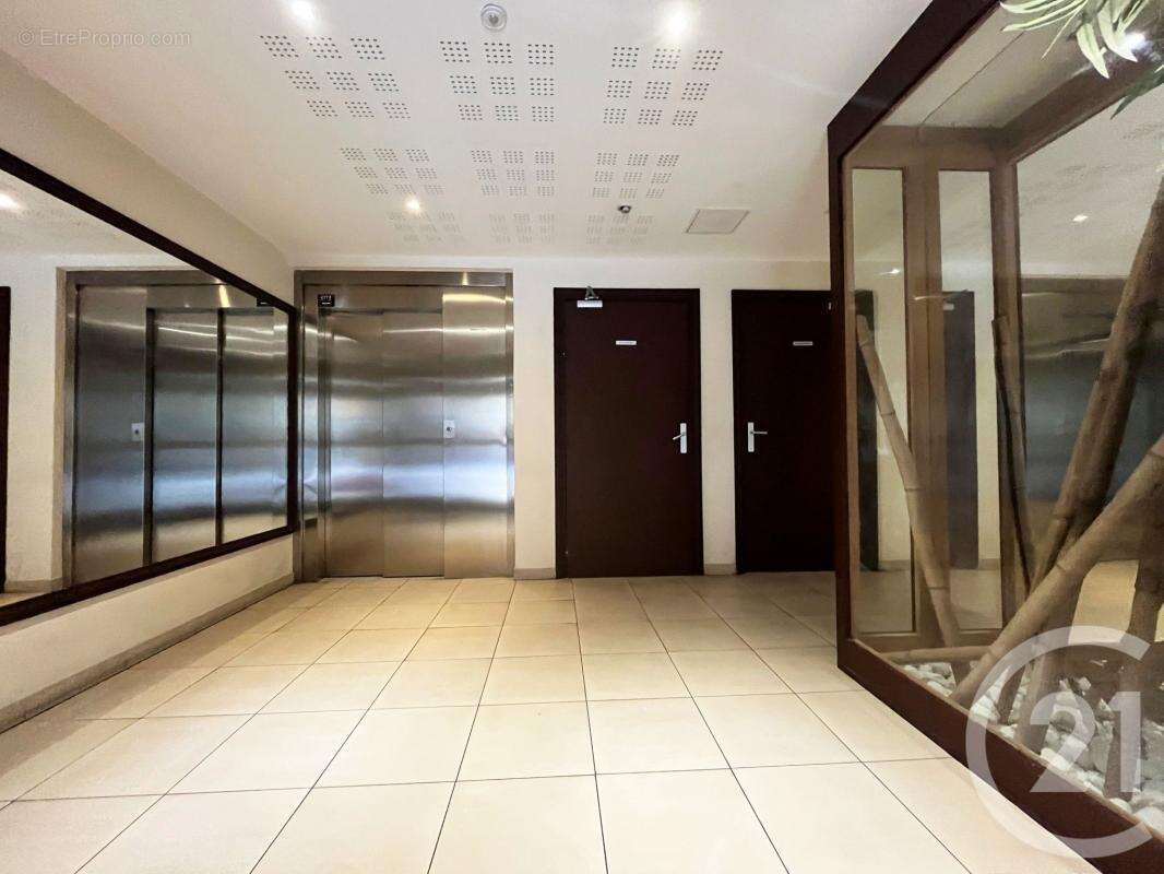 Appartement à SAINT-ANDRE-DE-LA-ROCHE
