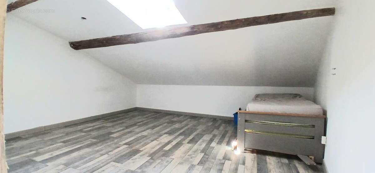 À Vendre : maison à fort potentiel à ABEILHAN - photo 7
