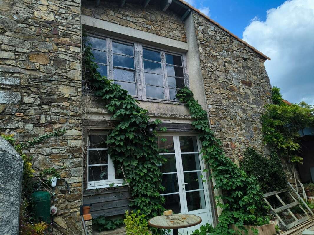 Maison à LA VARENNE