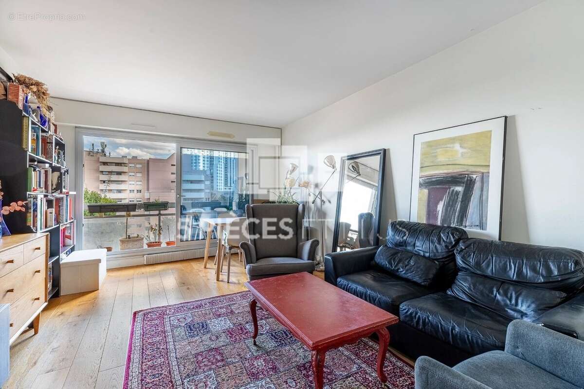 Appartement à PARIS-19E