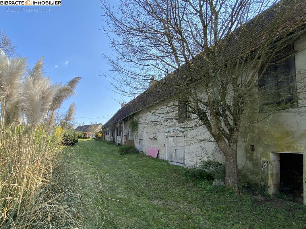 n°1 - Maison à REMILLY