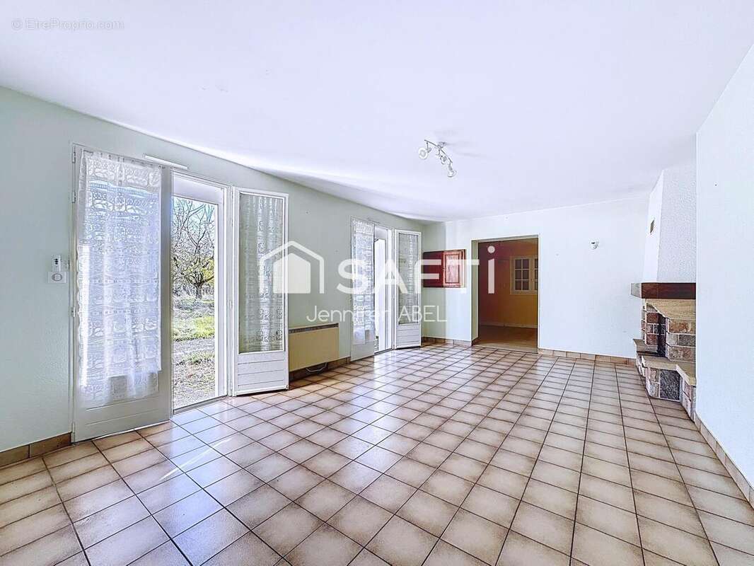 Photo 6 - Maison à LA CHAPELLE-SAINT-LAURENT