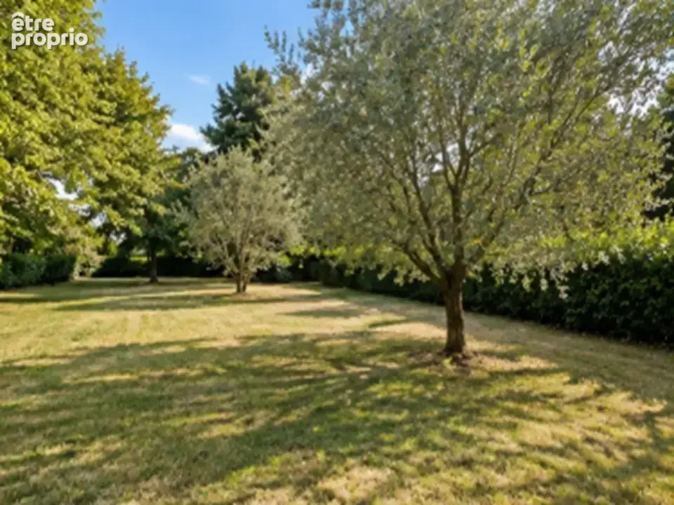 Photo Terrain à Saint-Laurent-D'arce au prix de 97 600€