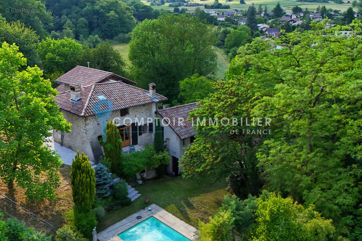 DPT(38) - A VENDRE - Maison de caractère dans un havre de paix au cœur de Bernin - photo 30