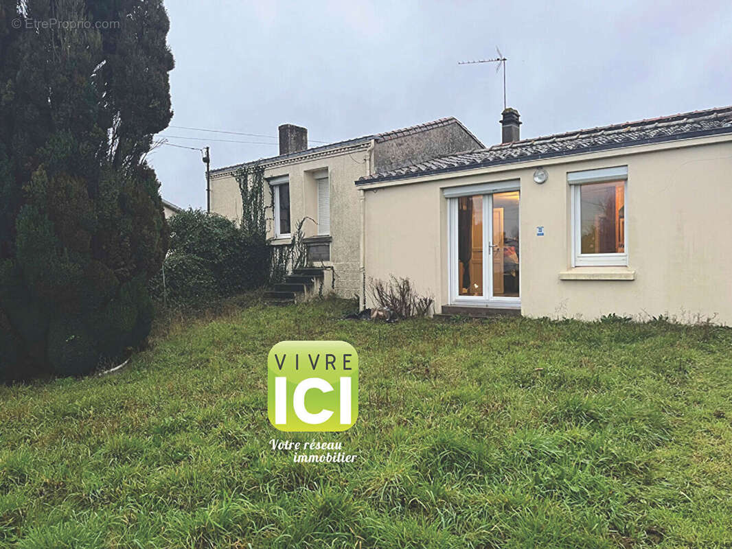 Maison à SAINT-JULIEN-DE-CONCELLES