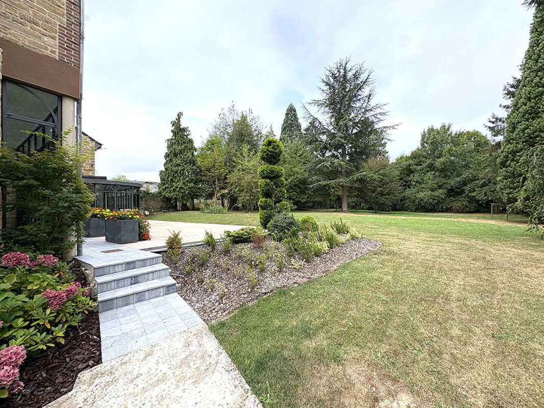 Maison à CHARLEVILLE-MEZIERES