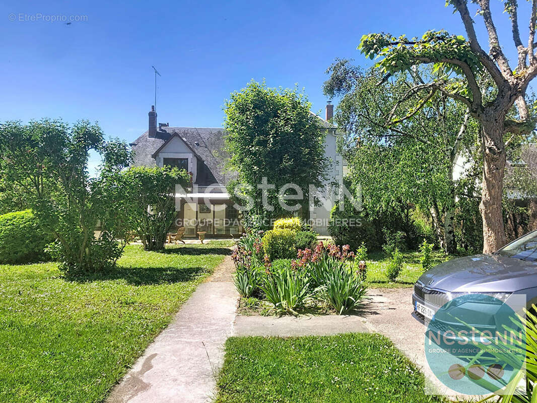 Maison à CELLETTES