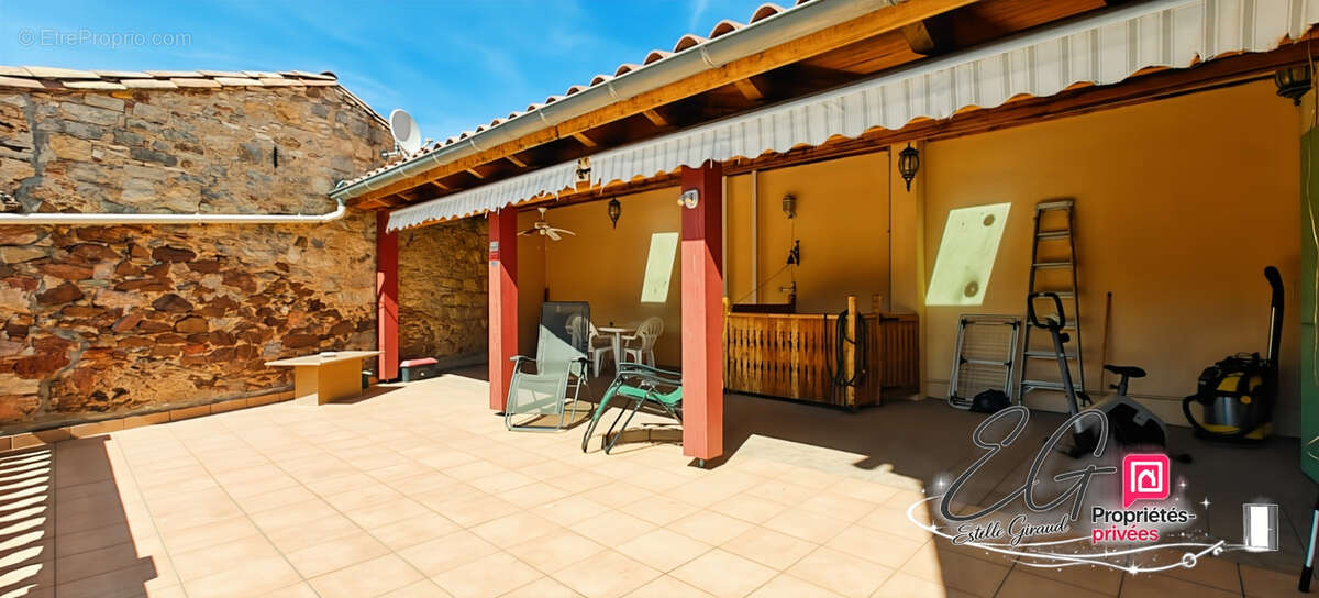 Maison de caractère avec terrasse, ascenseur et fort potentiel d'évolution - photo 2