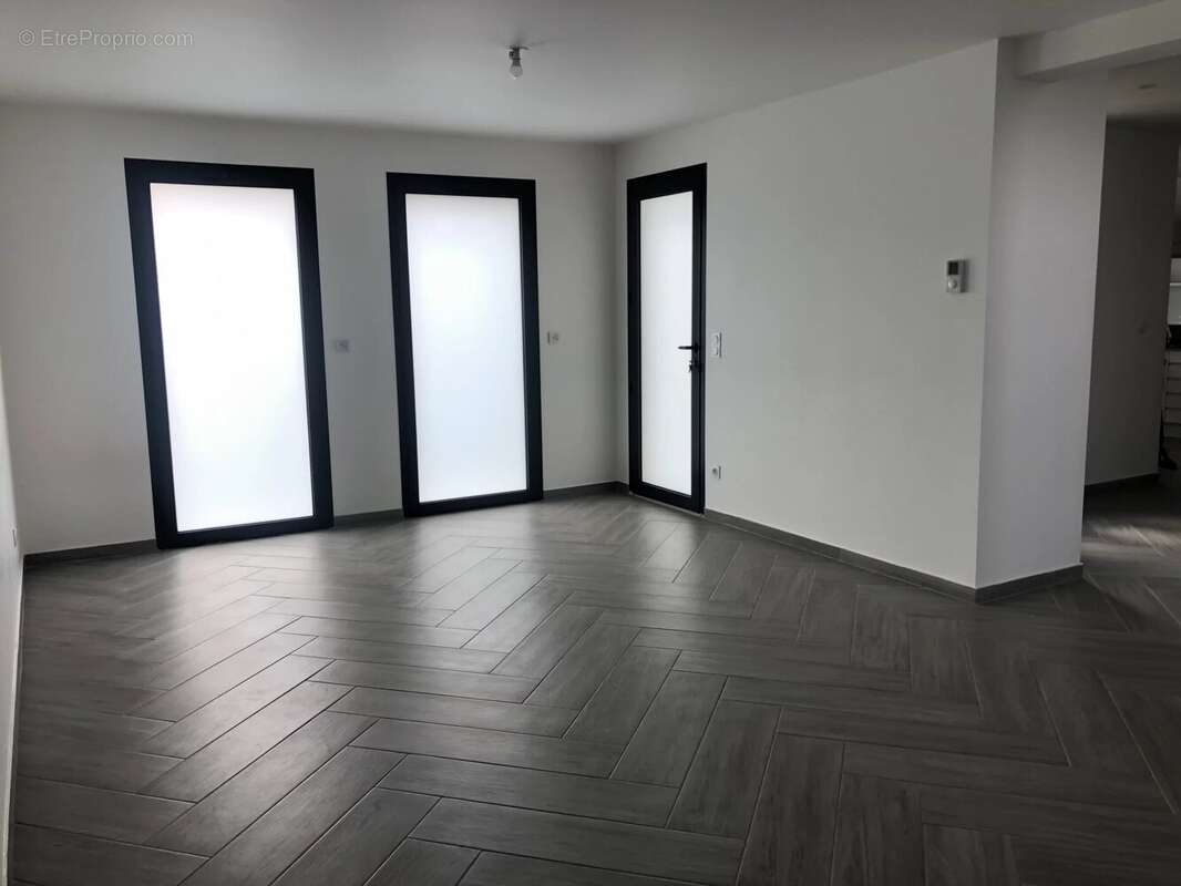 Maison à SARTROUVILLE