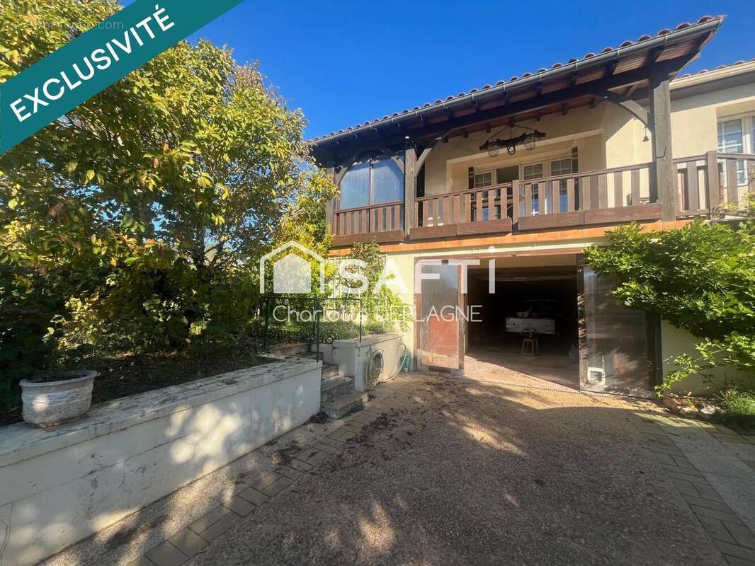 Maison 130 m² à Brantome  - photo 2
