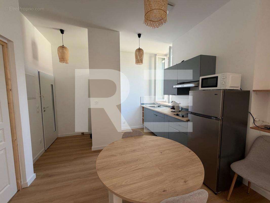 Coup de coeur: appartement rénové, lumineux et au calme - photo 2